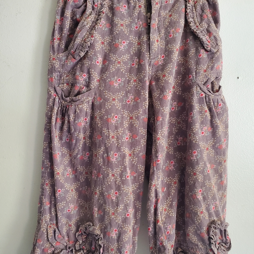Room Seven girls corduroy pants size 5.
